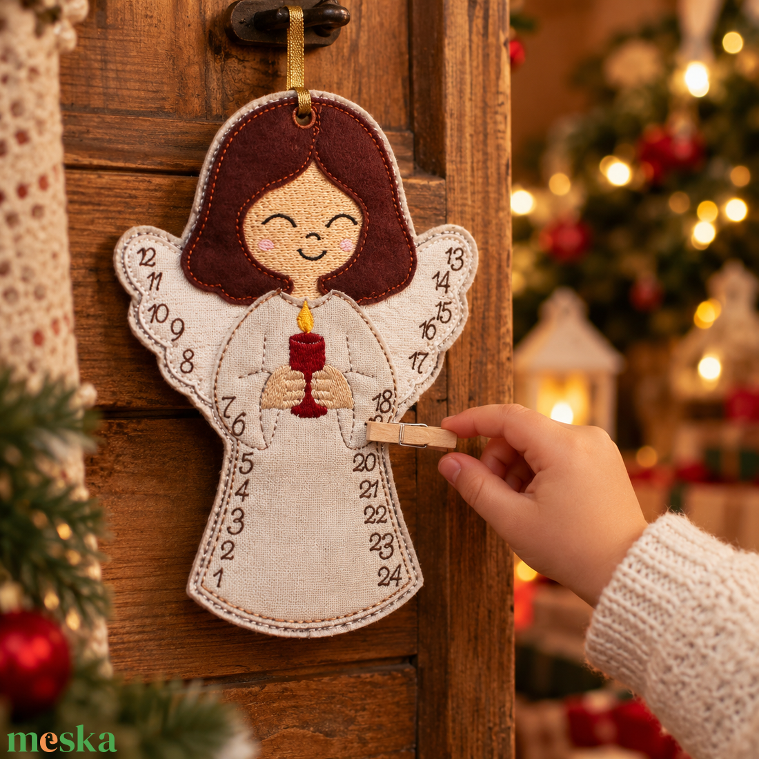Angyalkás hímzett adventi naptár  - karácsony - adventi díszek - adventi naptár - Meska.hu