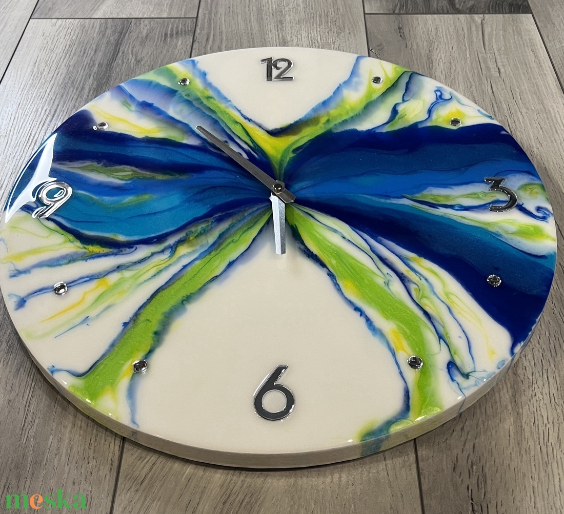 Kézzel készült EPOXY GYANTA FALIÓRA /45cm/ átmérőjű - otthon & életmód - dekoráció - fali és függő dekoráció - falióra & óra - Meska.hu