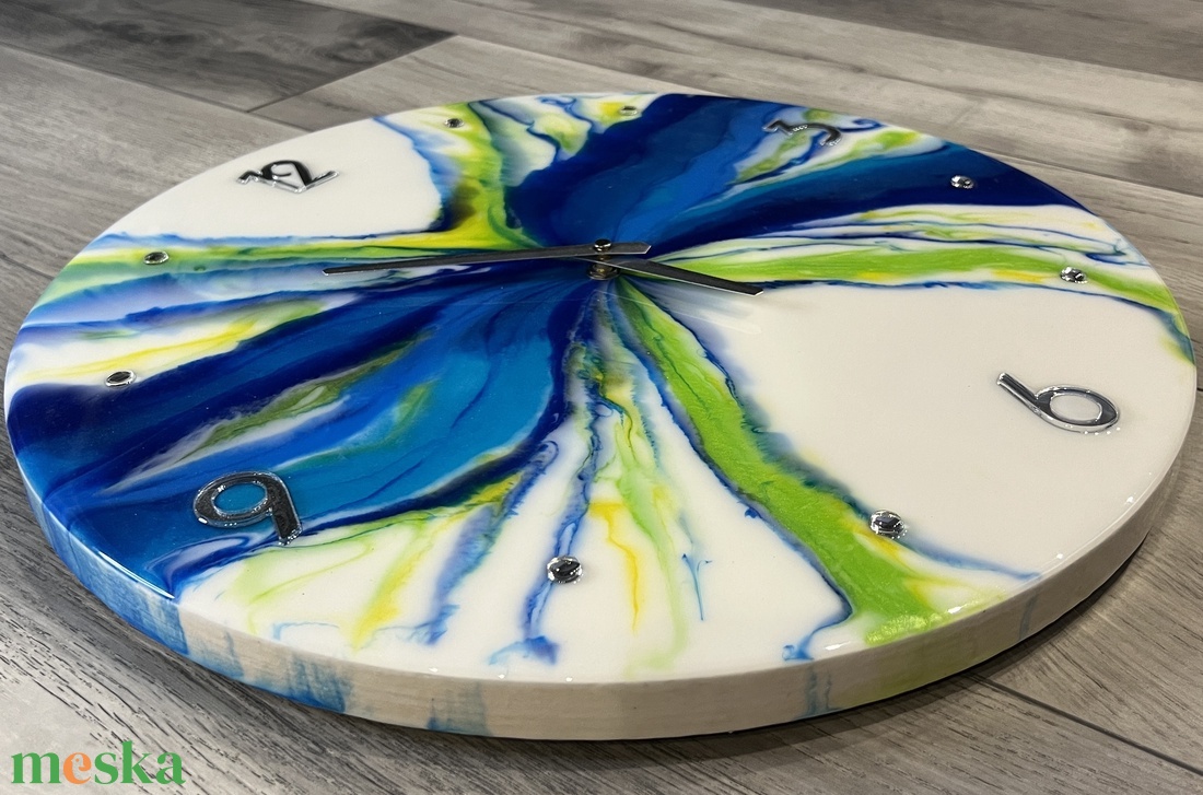 Kézzel készült EPOXY GYANTA FALIÓRA /45cm/ átmérőjű - otthon & életmód - dekoráció - fali és függő dekoráció - falióra & óra - Meska.hu