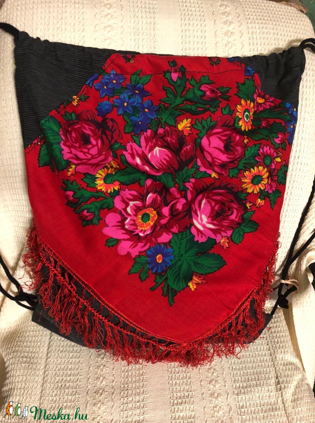 Virágos, rojtos hátizsák -  - Meska.hu