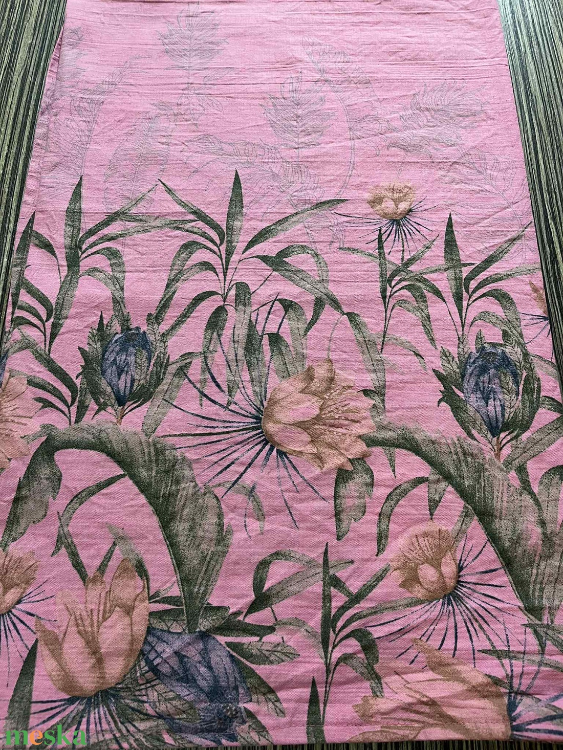 Pasztellvirágos asztalterítő - otthon & életmód - lakástextil - abrosz, terítő - asztalközép terítő - Meska.hu