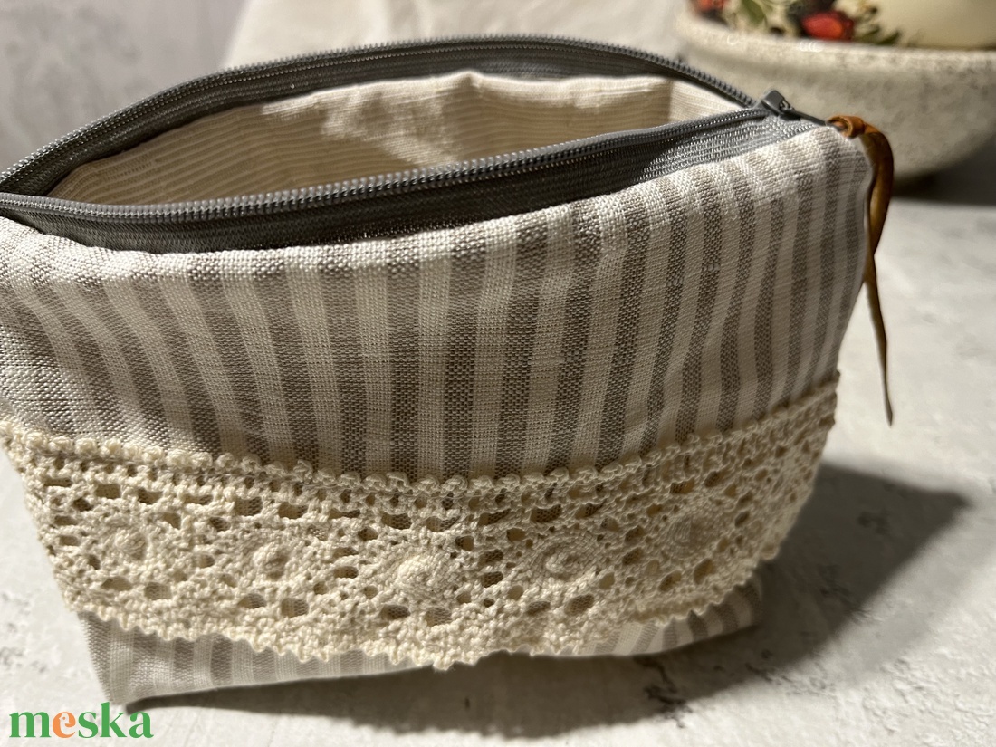 Pamutcsipkés neszeszer - táska & tok - pénztárca & más tok - kártyatartó & irattartó - Meska.hu