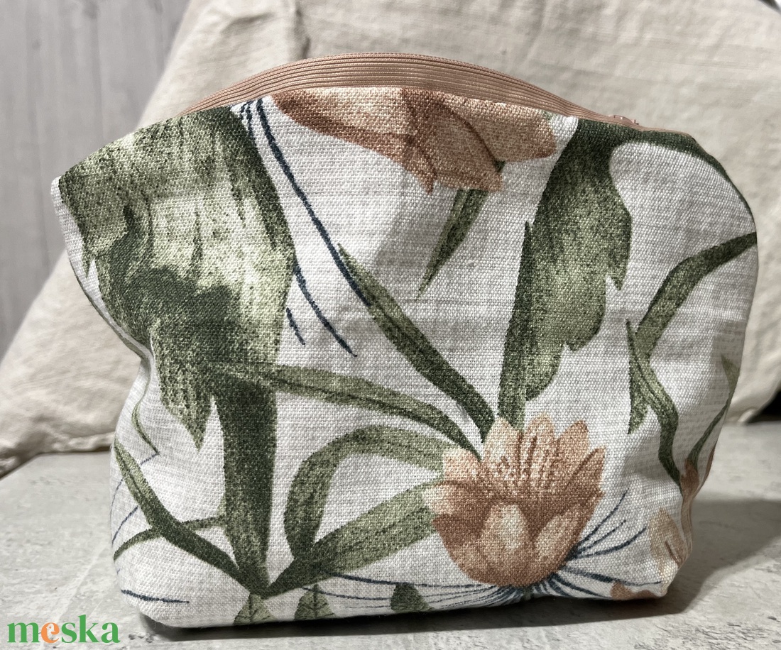 Virágmintás pamutvászon neszeszer - táska & tok - pénztárca & más tok - kártyatartó & irattartó - Meska.hu