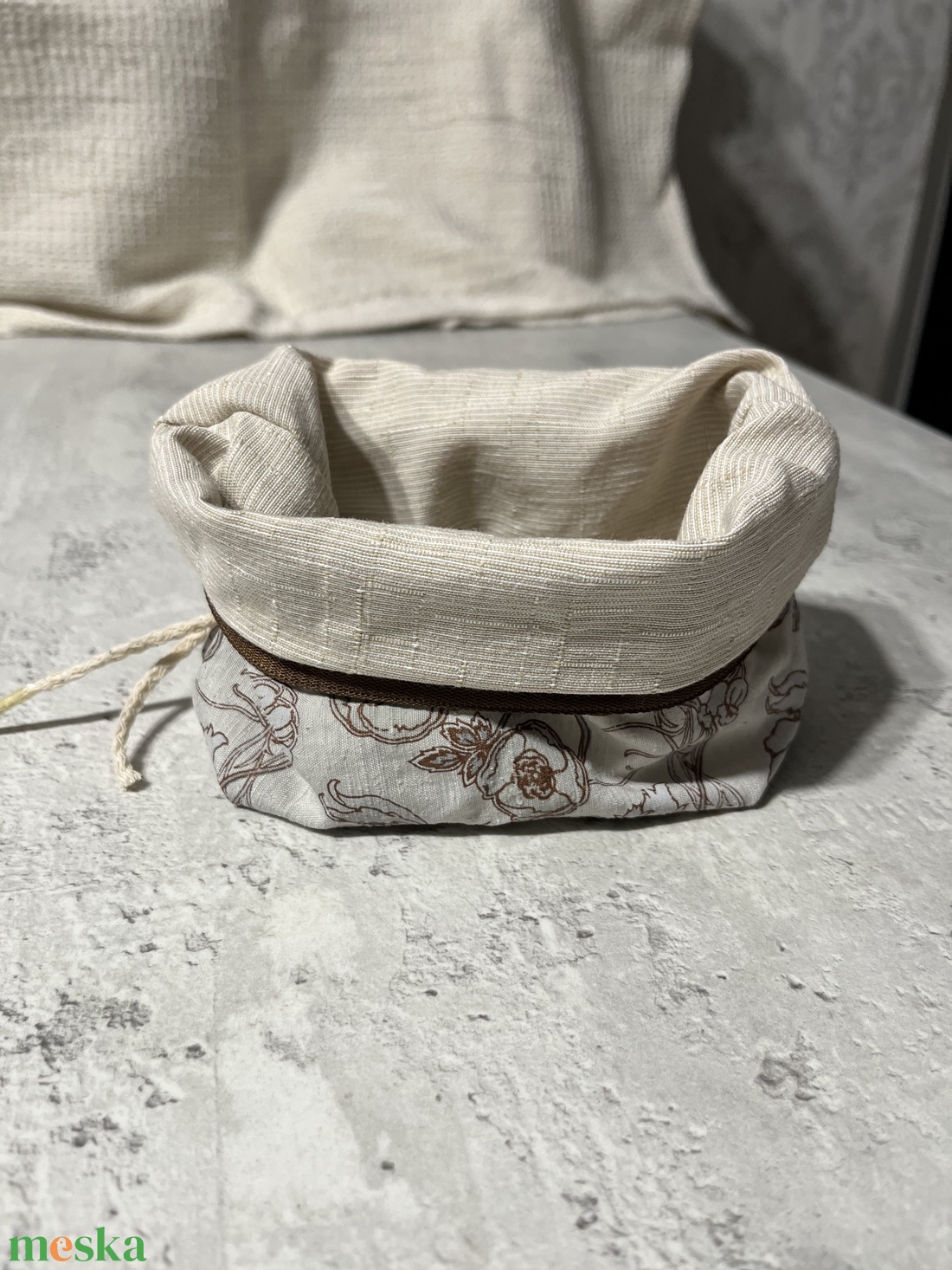 Virágos neszeszer - táska & tok - pénztárca & más tok - kártyatartó & irattartó - Meska.hu