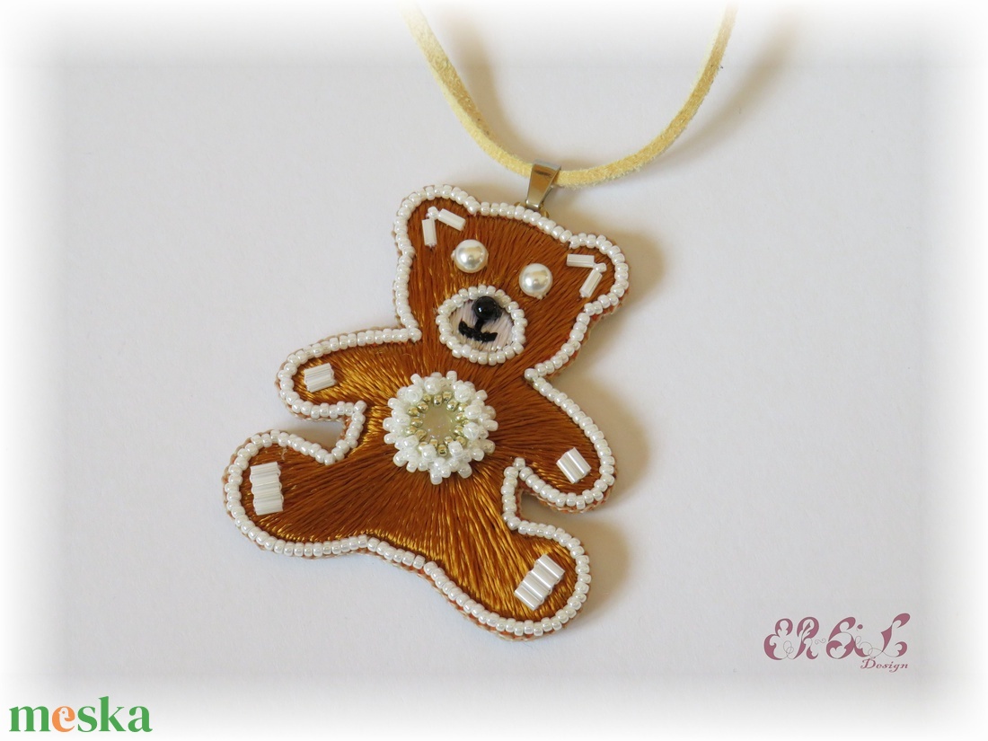 Gyöngyhímzett mézeskalács maci - ékszer - nyaklánc - medál - Meska.hu