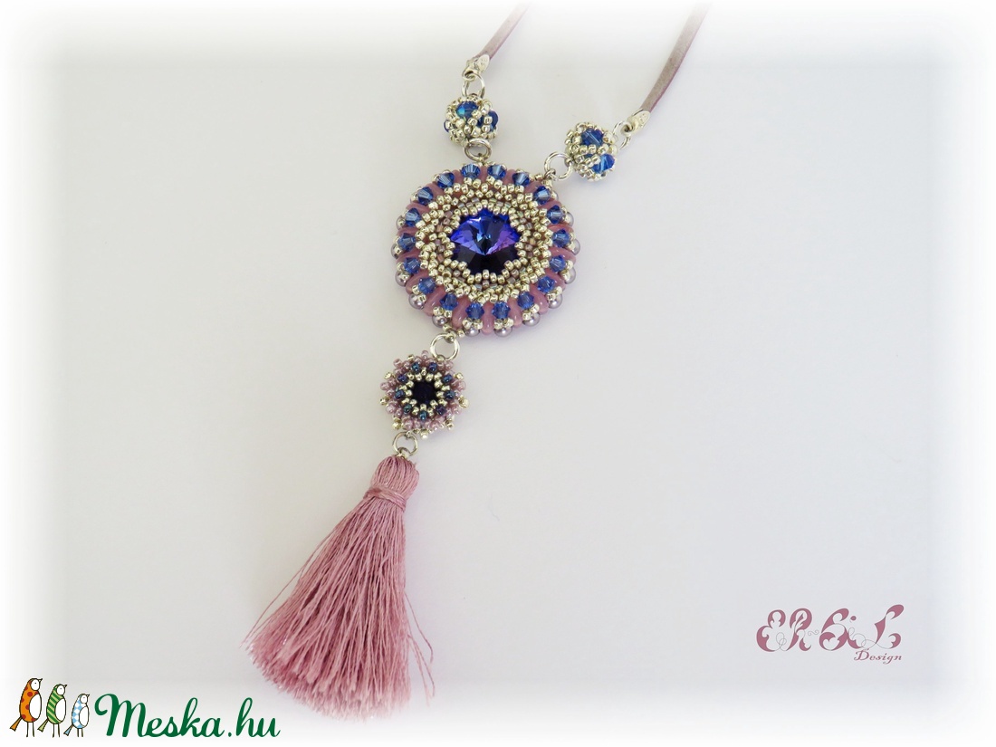 Kék-rózsaszín bojtos Swarovski nyaklánc - ékszer - nyaklánc - Meska.hu Kék-rózsaszín bojtos Swarovski nyaklánc - ékszer - nyaklánc - Meska.hu