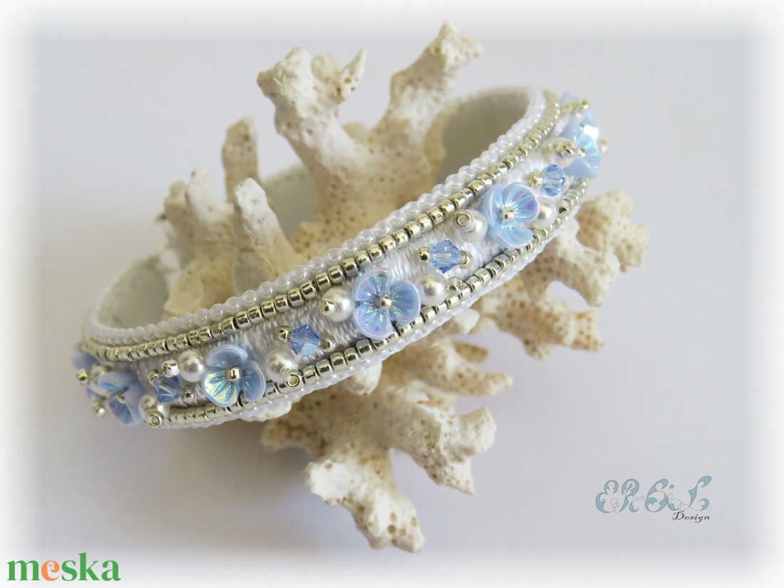 Valami kék, kék virágos Swarovski karkötő menyasszonyoknak - esküvő - ékszer - karkötő & csuklódísz - Meska.hu Valami kék, kék virágos Swarovski karkötő menyasszonyoknak - esküvő - ékszer - karkötő & csuklódísz - Meska.hu