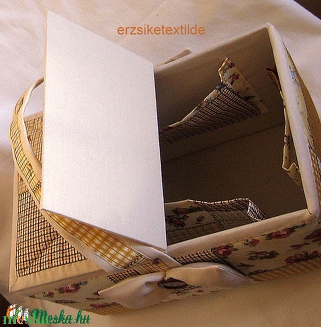 Kézimunka-  vagy  varrókosár  sárga-viágosbarna-rózsás patchwork  mintás anyagból -  - Meska.hu