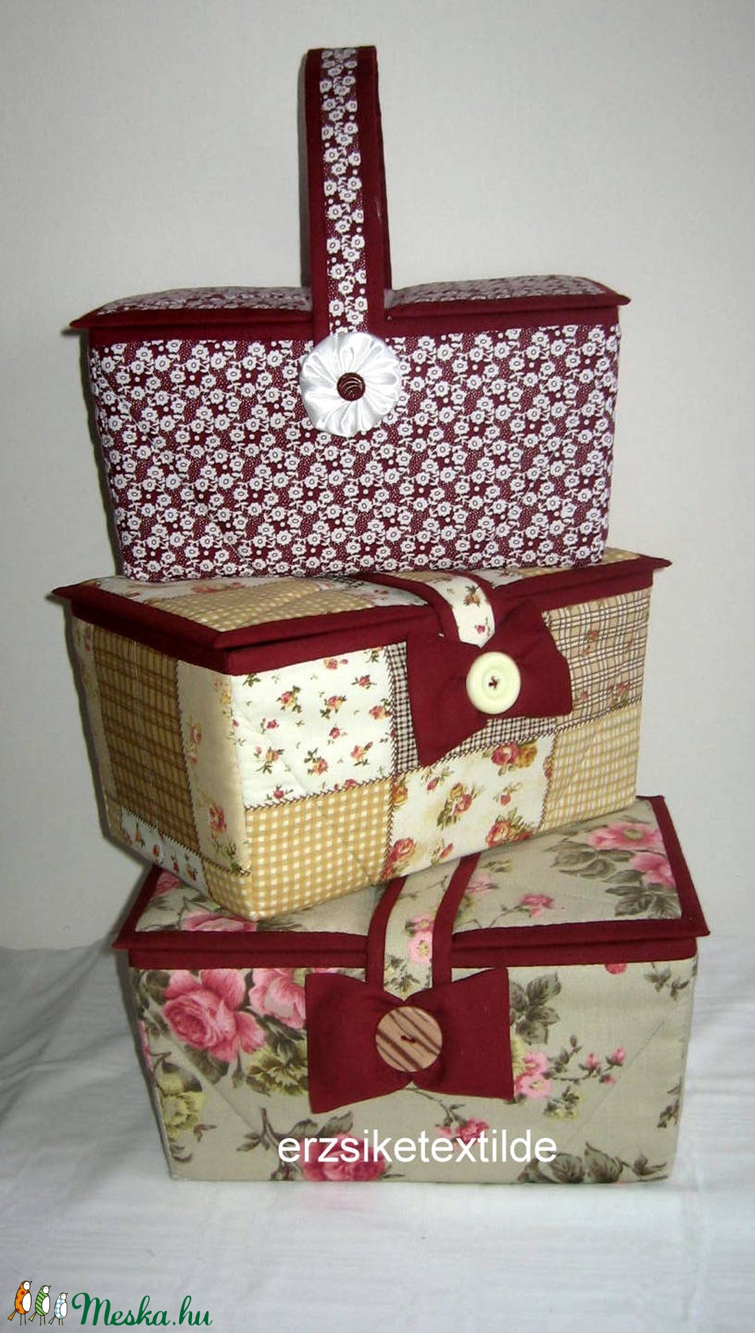 Varró- vagy kézimunka kosár bézs alapon rózsás -  - Meska.hu