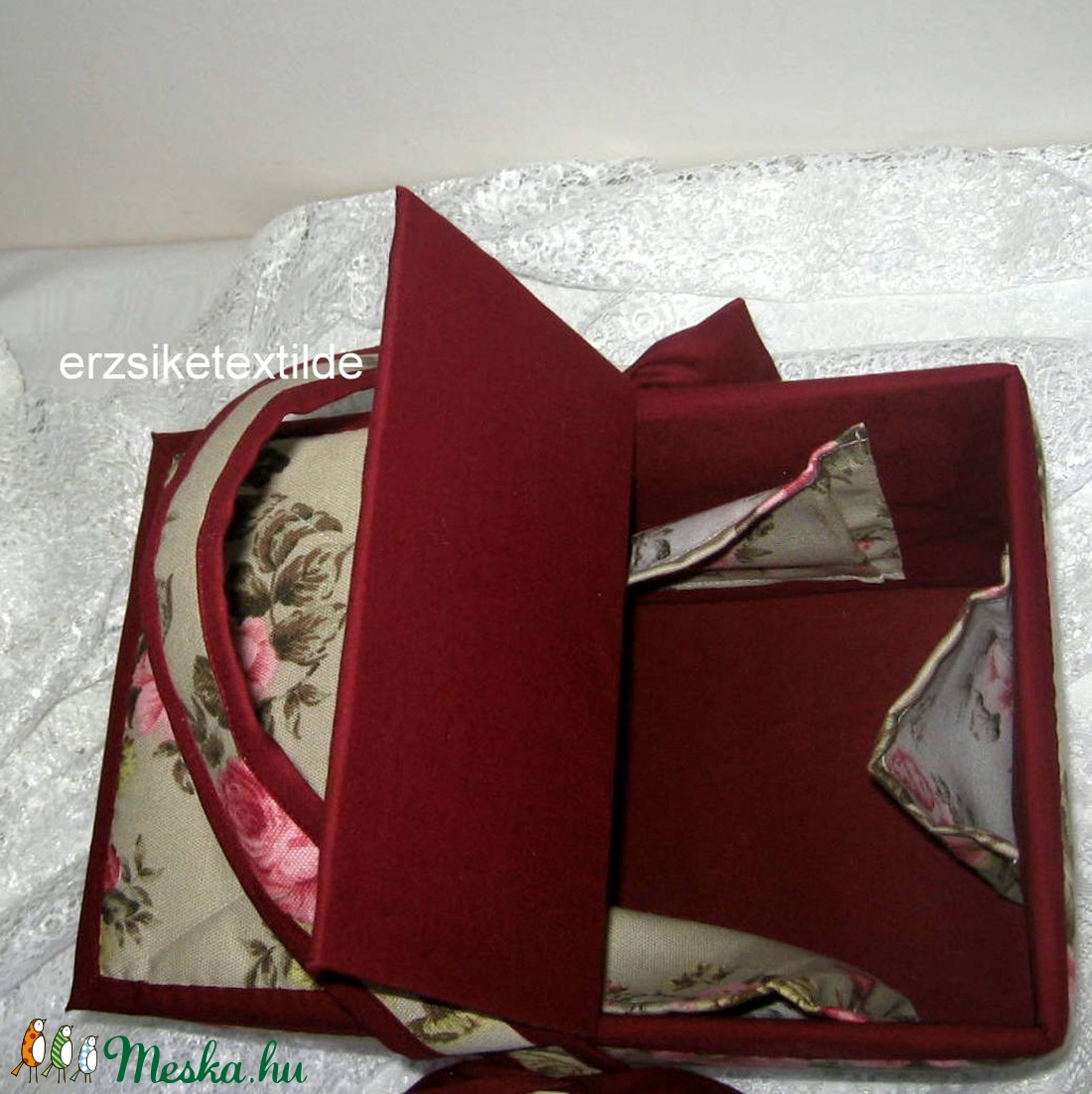 Varró- vagy kézimunka kosár bézs alapon rózsás -  - Meska.hu