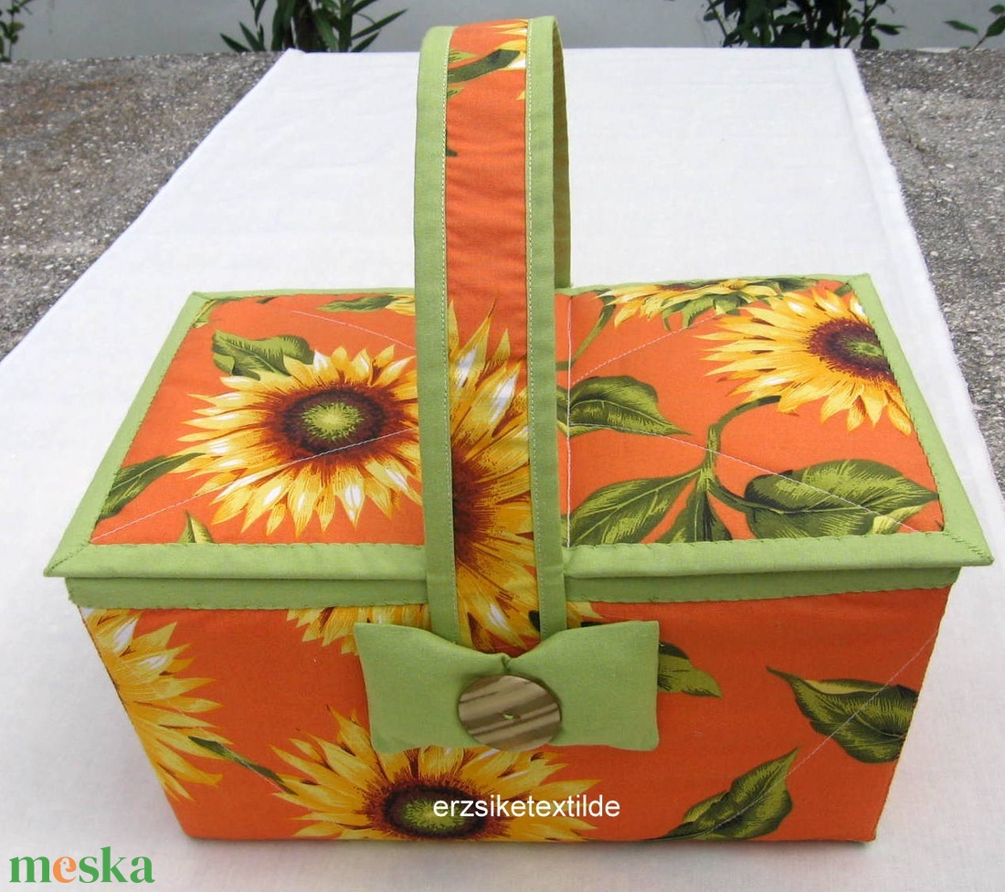 Kézimunka-  vagy varrókosár napraforgós  anyagból (Varrókosár) - otthon & életmód - lakástextil - varrókellék - Meska.hu