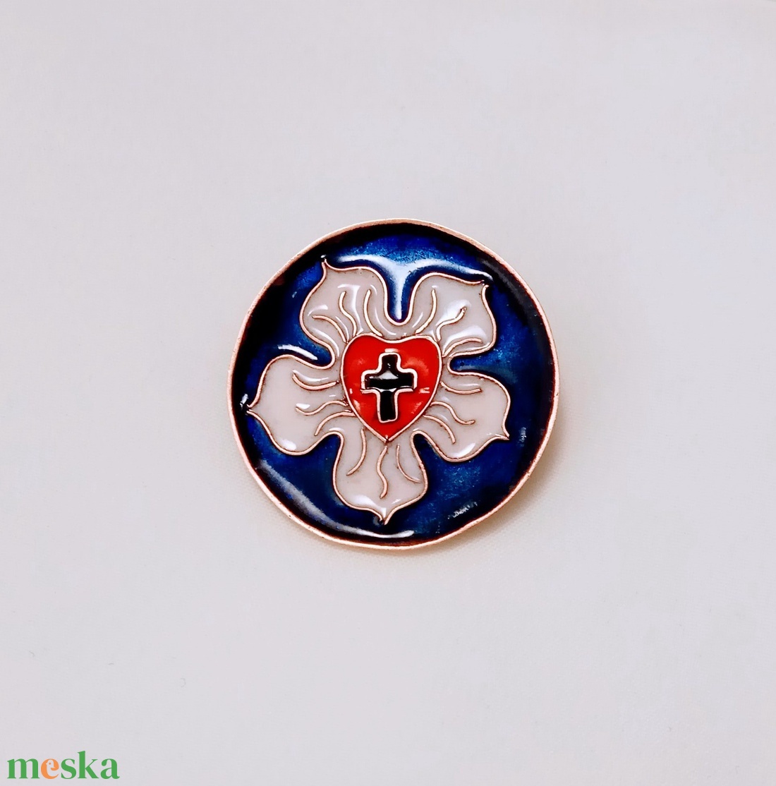 Luther-rózsa  - tűzzománc kitűző - ékszer - kitűző és bross - kitűző - Meska.hu