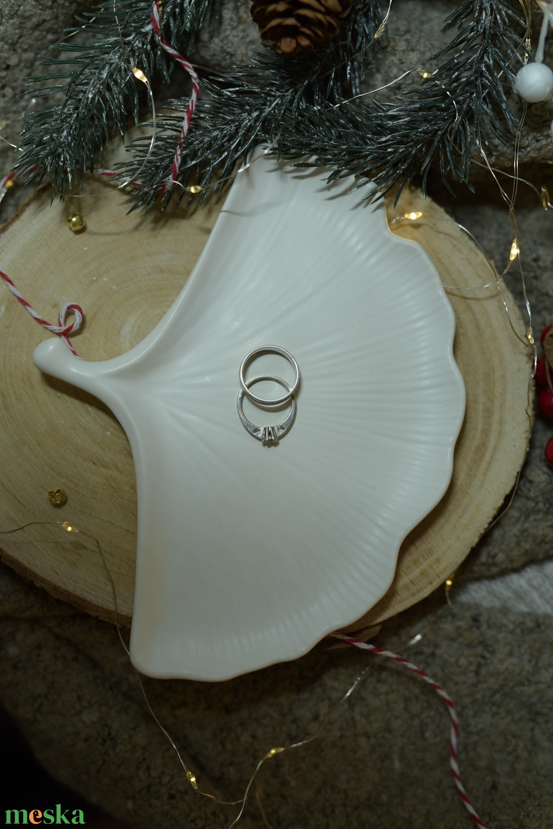 Ginkgo biloba levél - Ékszertartó kerámiadísz - kellékek & szerszámok - díszíthető tárgyak - kerámia - Meska.hu Ginkgo biloba levél - Ékszertartó kerámiadísz - kellékek & szerszámok - díszíthető tárgyak - kerámia - Meska.hu