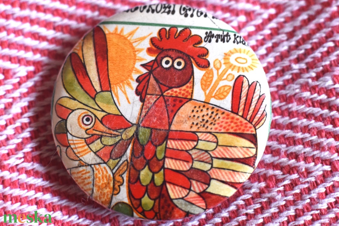 Mese bélyeg kitűző - ékszer - kitűző és bross - Meska.hu