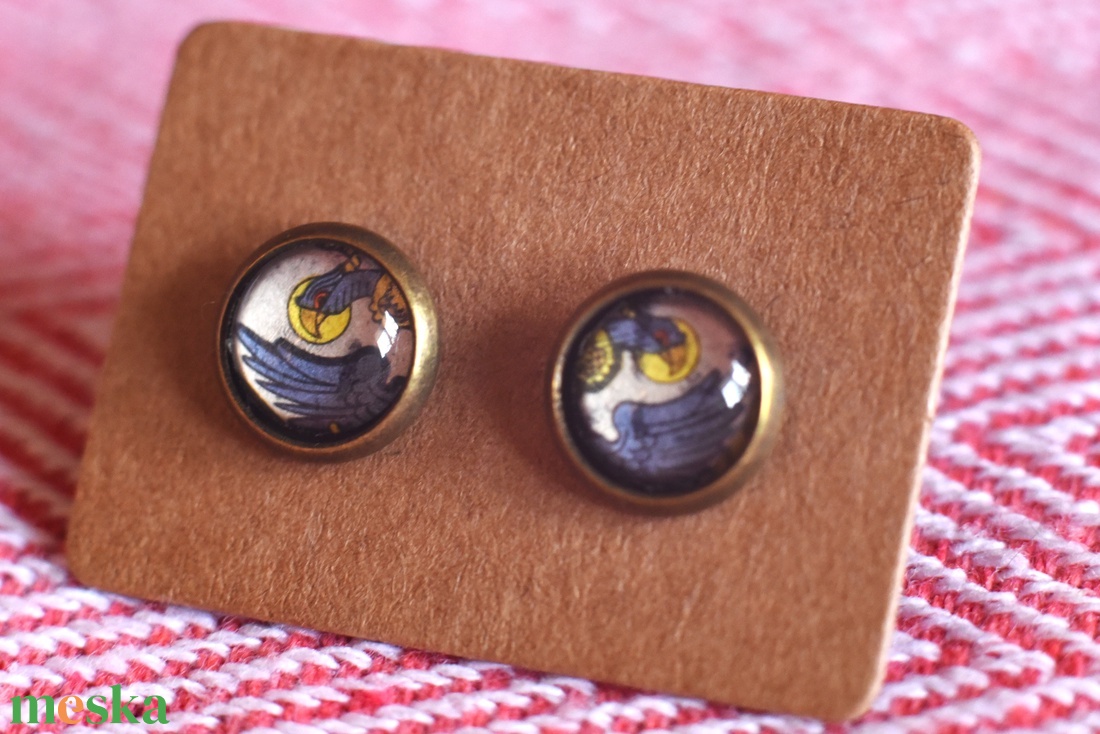 Madaras bélyeg fülbevaló - ékszer - fülbevaló - pötty fülbevaló - Meska.hu