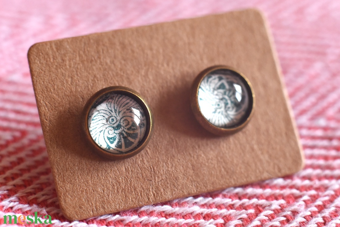 Bélyeg fülbevaló - ékszer - fülbevaló - pötty fülbevaló - Meska.hu