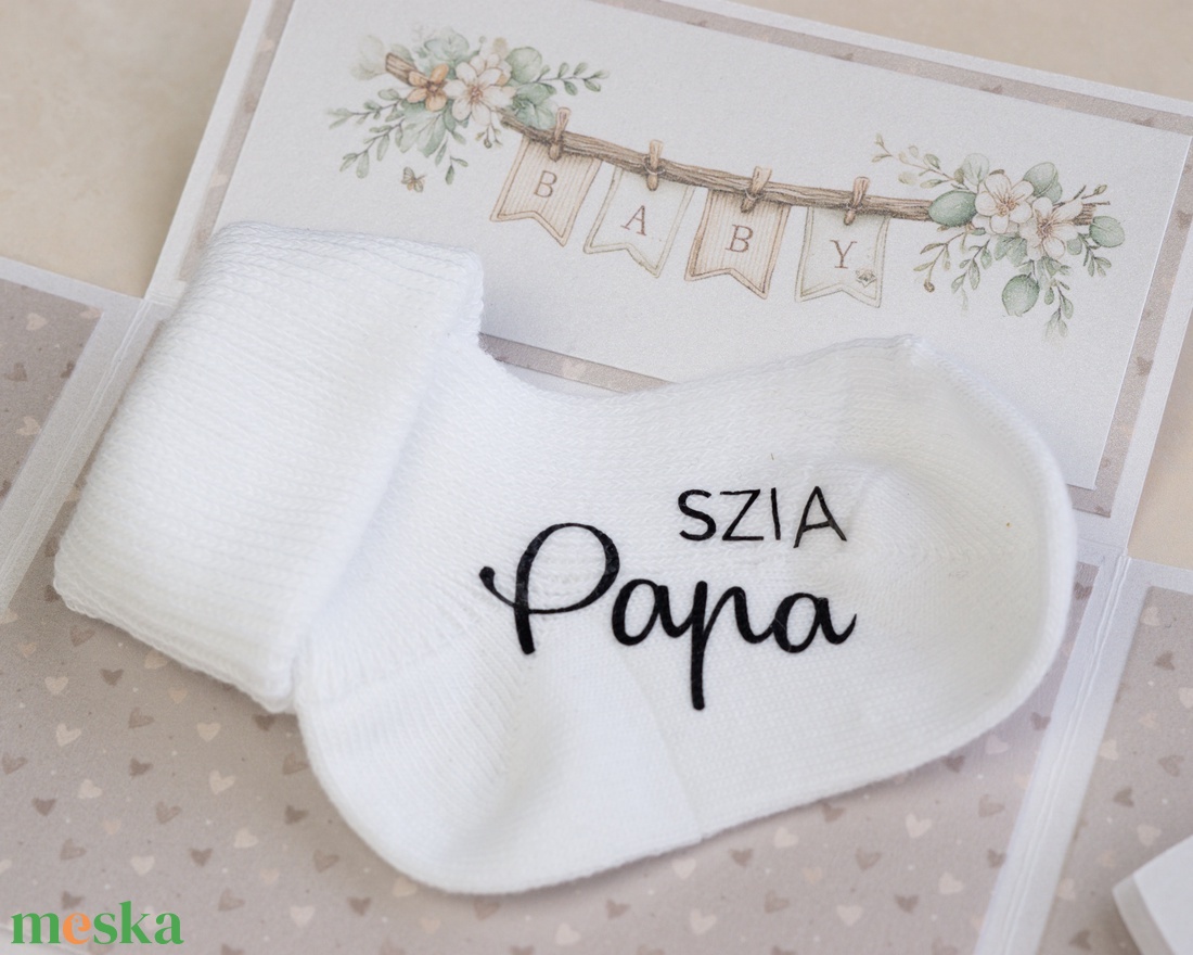 Baba bejelentő zokni - baba - mama - babaemlékek - bababejelentők - Meska.hu