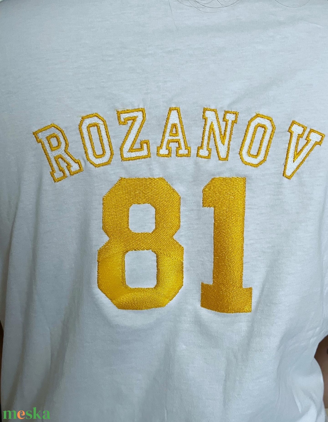 Póló hímzés rendelésre - ruha & divat - női ruha - póló, felső - Meska.hu