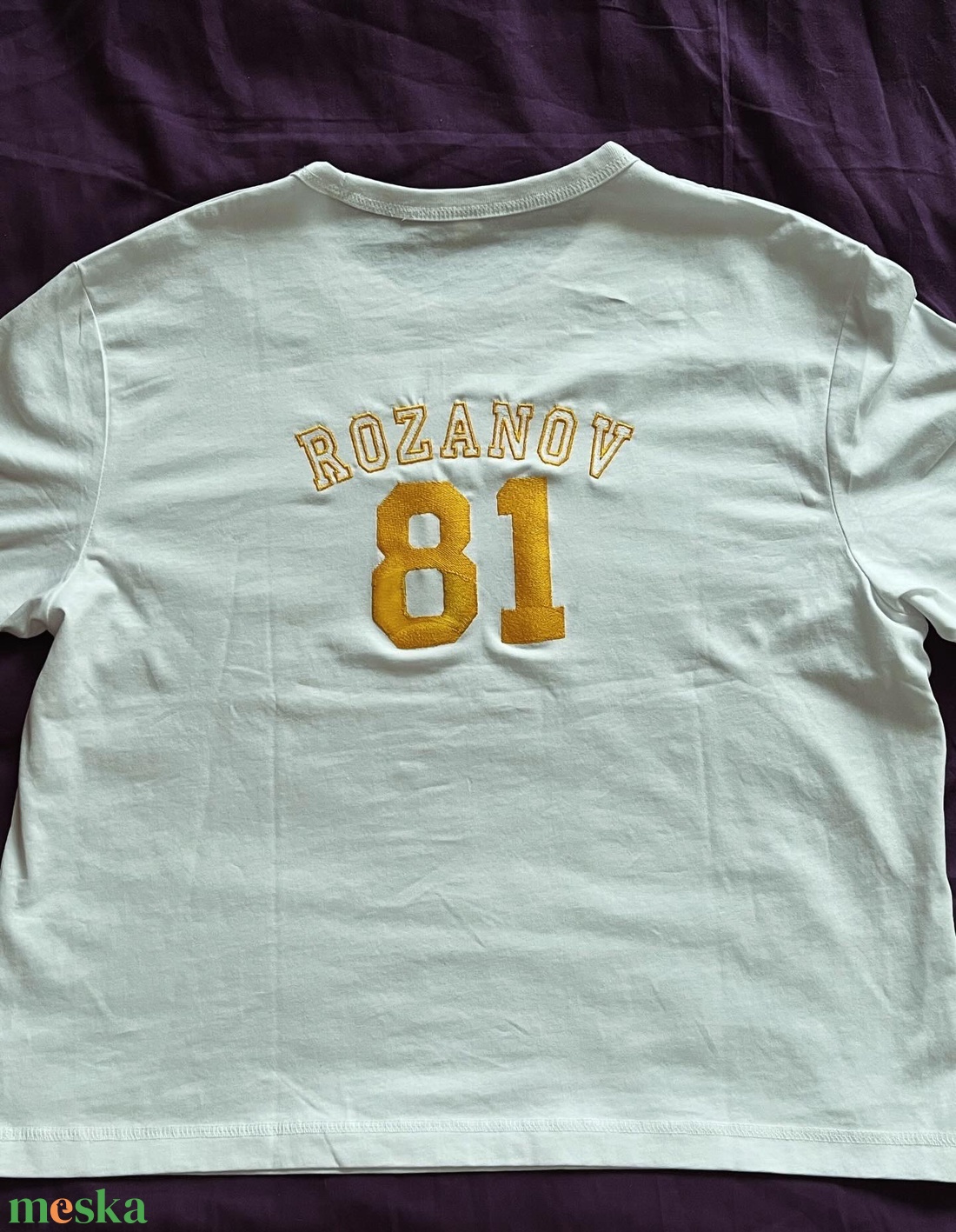 Póló hímzés rendelésre - ruha & divat - női ruha - póló, felső - Meska.hu