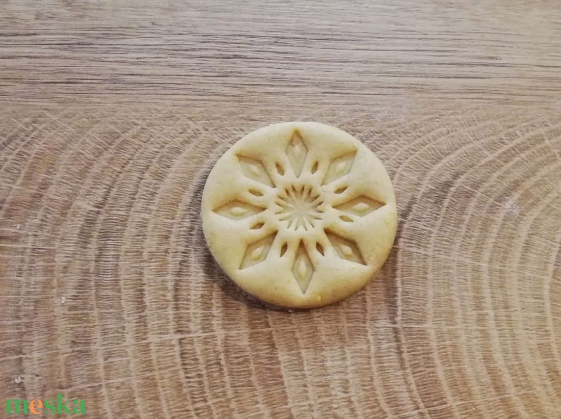 Hópihe 6.  Karácsonyi keksz, sütemény, mézeskalács kiszúró forma - otthon & életmód - konyhafelszerelés, tálalás - sütés, főzés - sütikiszúró - Meska.hu