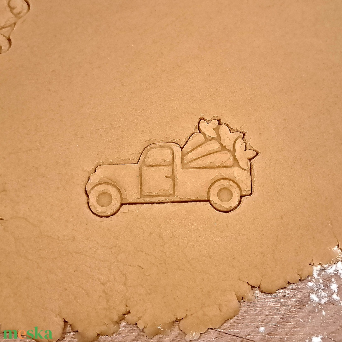 Répás autó- Húsvéti sütemény kiszúró forma - otthon & életmód - konyhafelszerelés, tálalás - sütés, főzés - sütikiszúró - Meska.hu