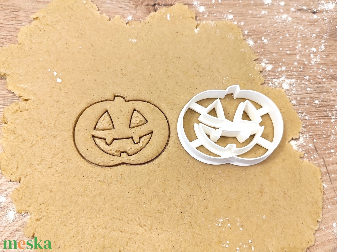 Halloween-i tök keksz-, linzerkiszúró szett - otthon & életmód - dekoráció - halloween - halloweeni sütikiszúrók - Meska.hu Halloween-i tök keksz-, linzerkiszúró szett - otthon & életmód - dekoráció - halloween - halloweeni sütikiszúrók - Meska.hu