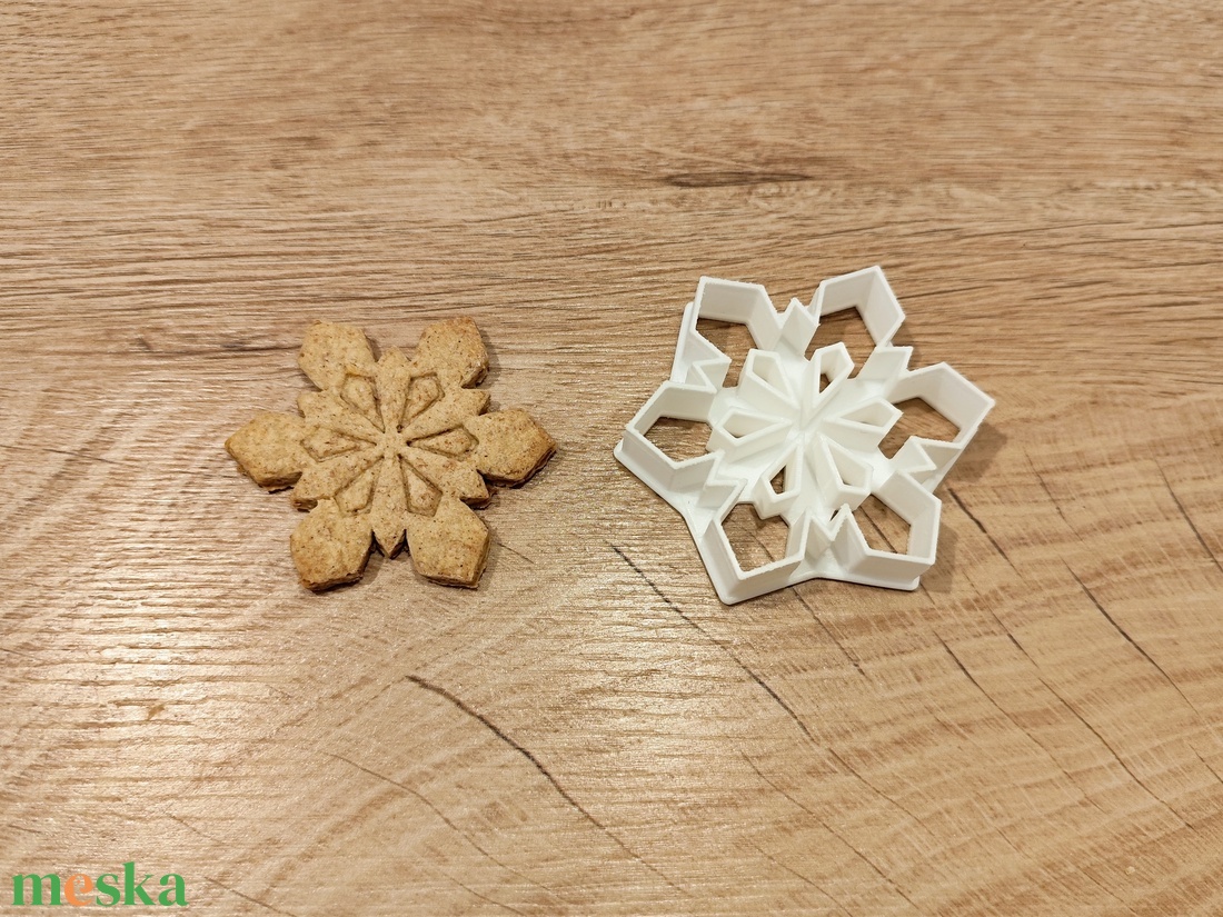 Hópihe 24/5 Karácsonyi keksz, sütemény, mézeskalács kiszúró forma - otthon & életmód - konyhafelszerelés, tálalás - sütés, főzés - sütikiszúró - Meska.hu