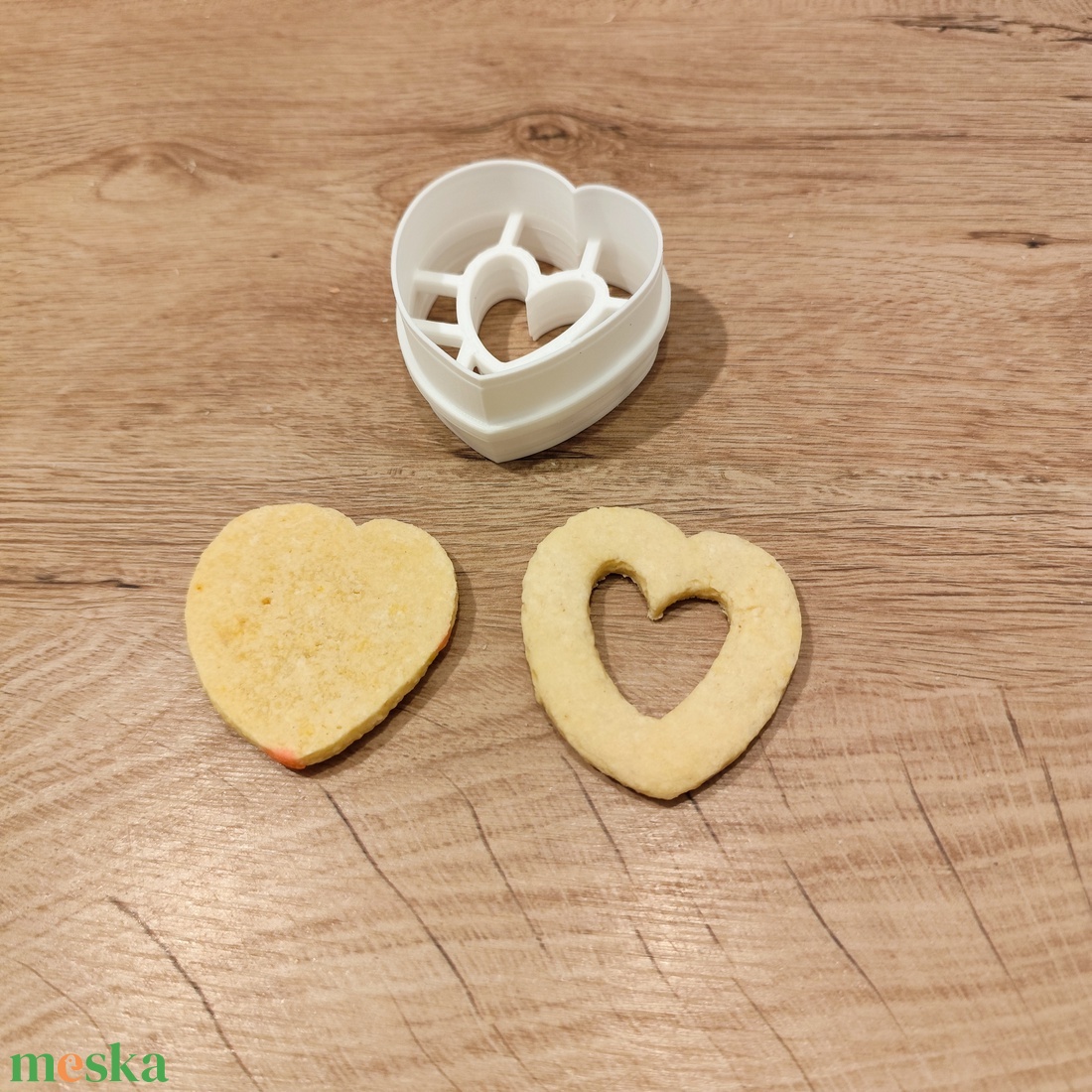 Szíves linzer-, keksz-, süti kiszúró forma  - otthon & életmód - konyhafelszerelés, tálalás - sütés, főzés - sütikiszúró - Meska.hu