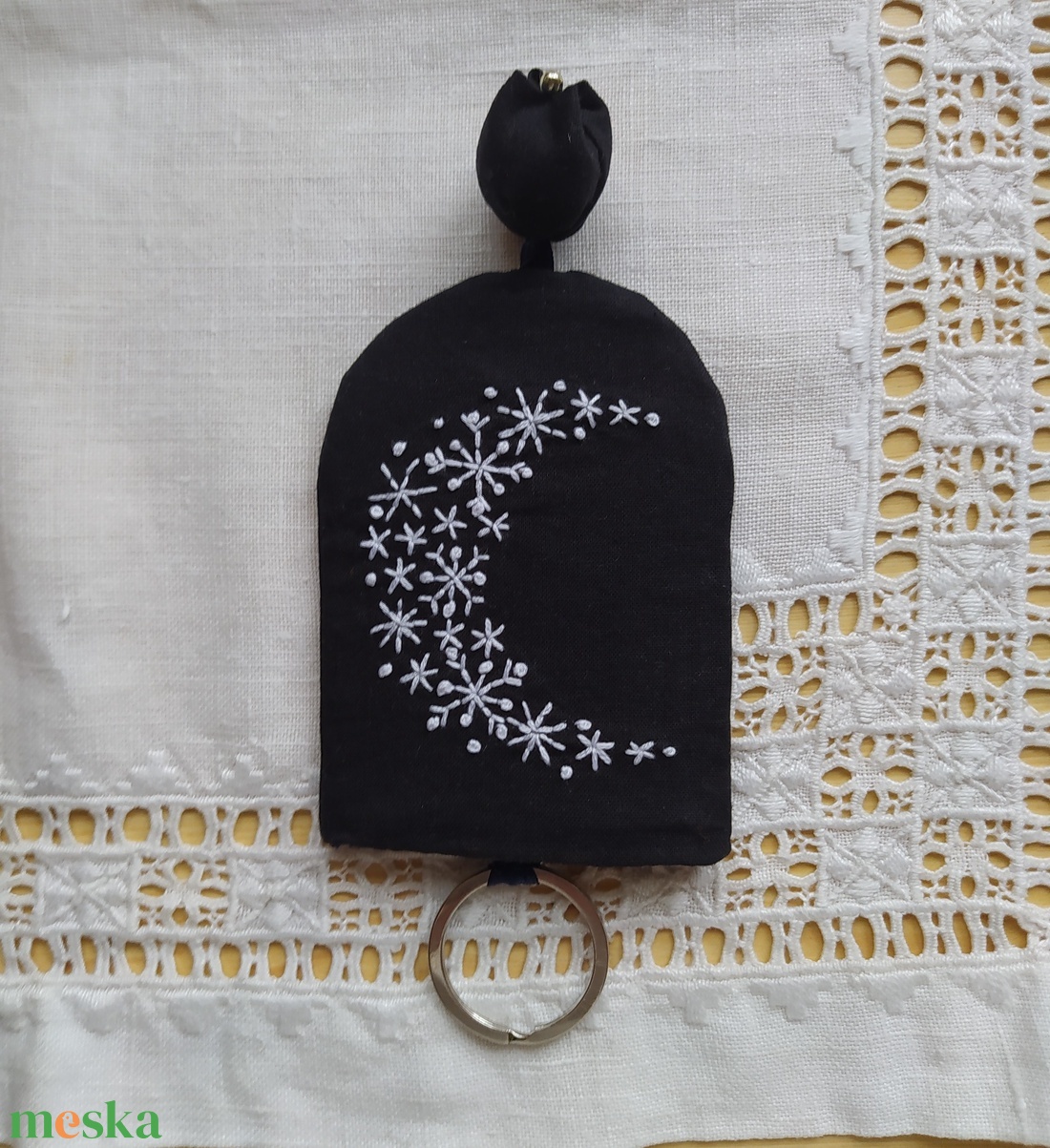 Holdas kulcstartó - táska & tok - kulcstartó & táskadísz - kulcstartó - Meska.hu