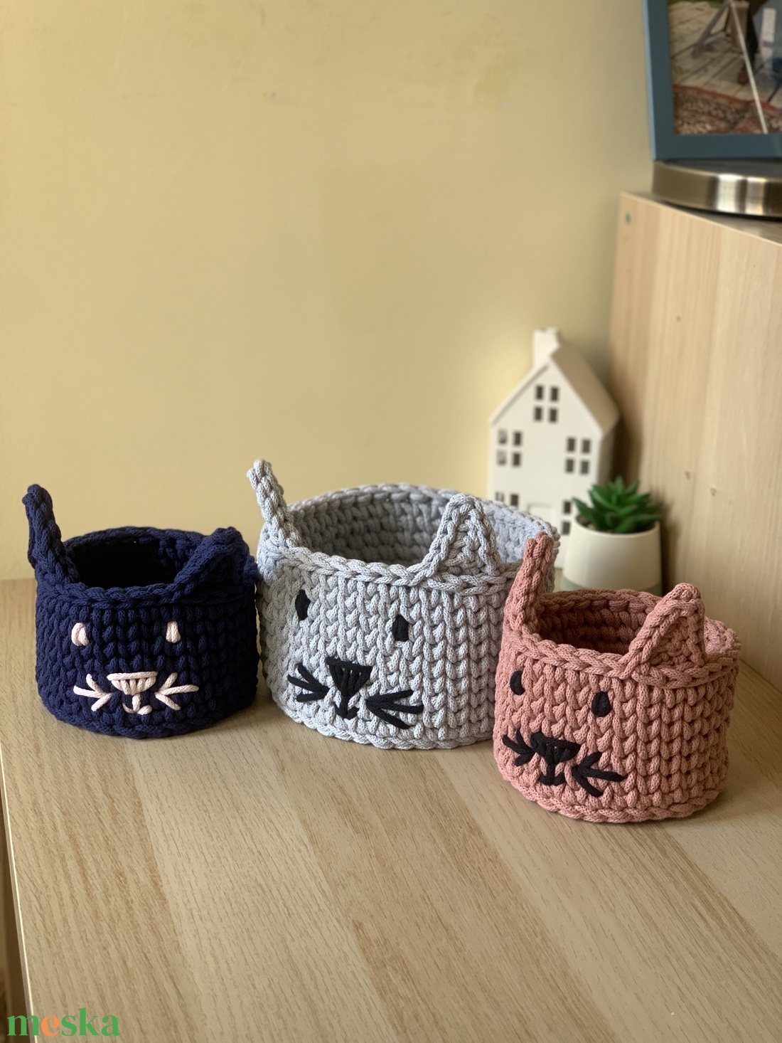 Cicás kosár - otthon & életmód - tárolás & rendszerezés - tárolókosár - Meska.hu