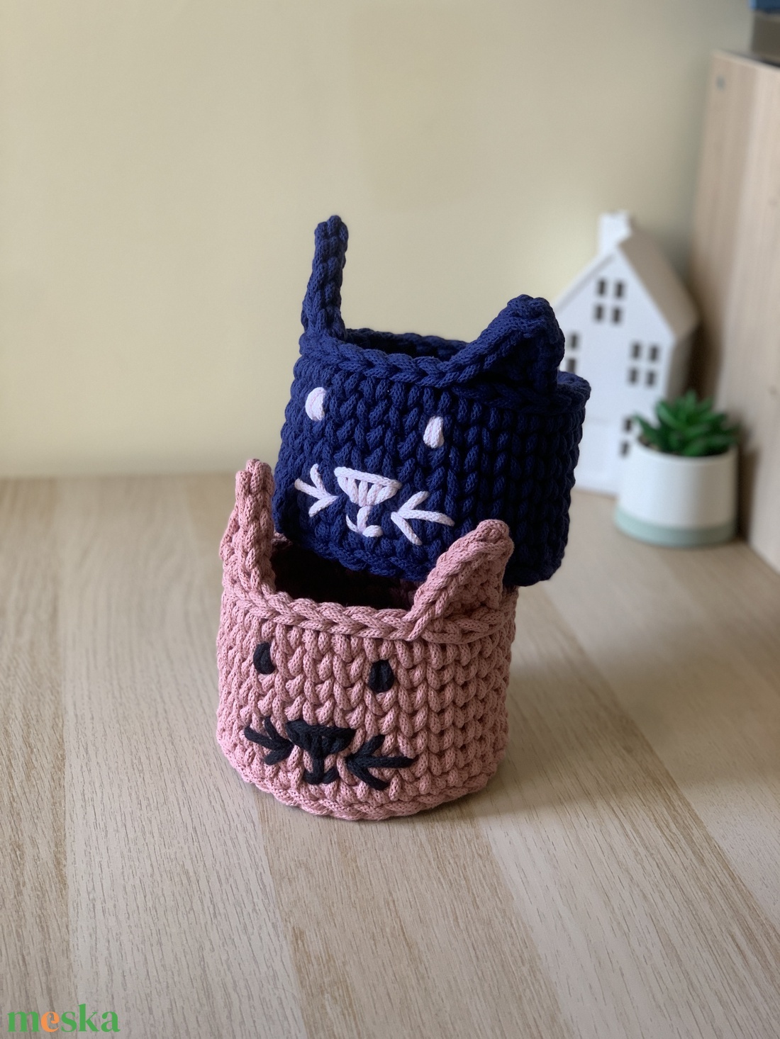 Cicás kosár - otthon & életmód - tárolás & rendszerezés - tárolókosár - Meska.hu