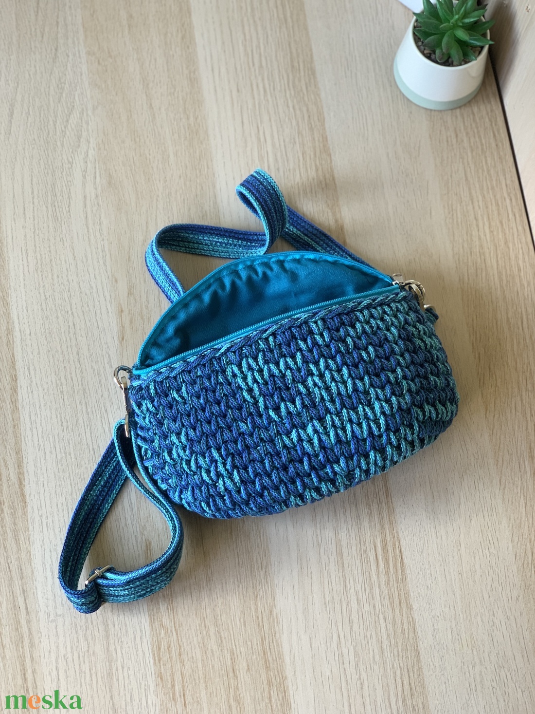 Övtasi / Crossbody táska - táska & tok - kézitáska & válltáska - vállon átvethető táska - Meska.hu