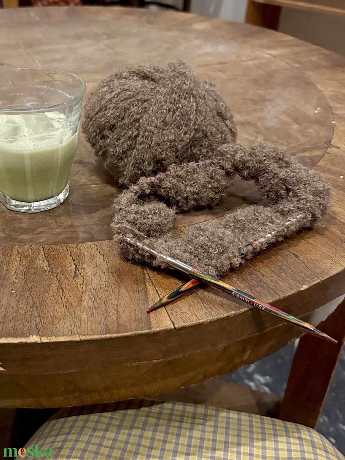 bolyhos kézzel kötött csokoládé barna sapka, alpaka fonalból - ruha & divat - sál, sapka, kendő - sapka - Meska.hu