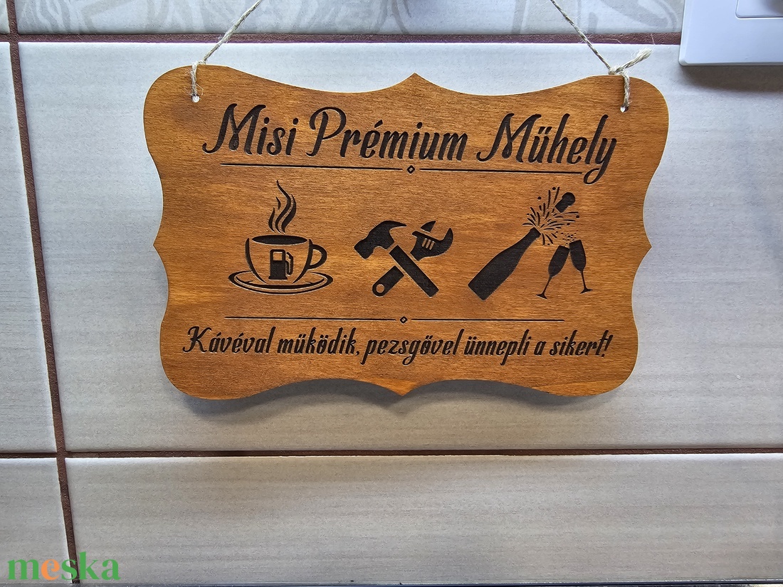 Gravírozott felakasztható tábla - otthon & életmód - dekoráció - ajtó- és ablak dekoráció - ajtódísz & kopogtató - Meska.hu