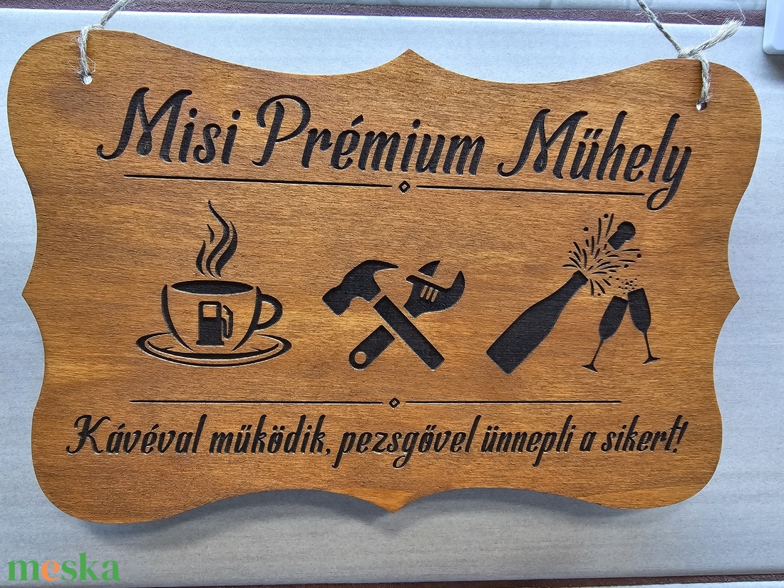 Gravírozott felakasztható tábla - otthon & életmód - dekoráció - ajtó- és ablak dekoráció - ajtódísz & kopogtató - Meska.hu