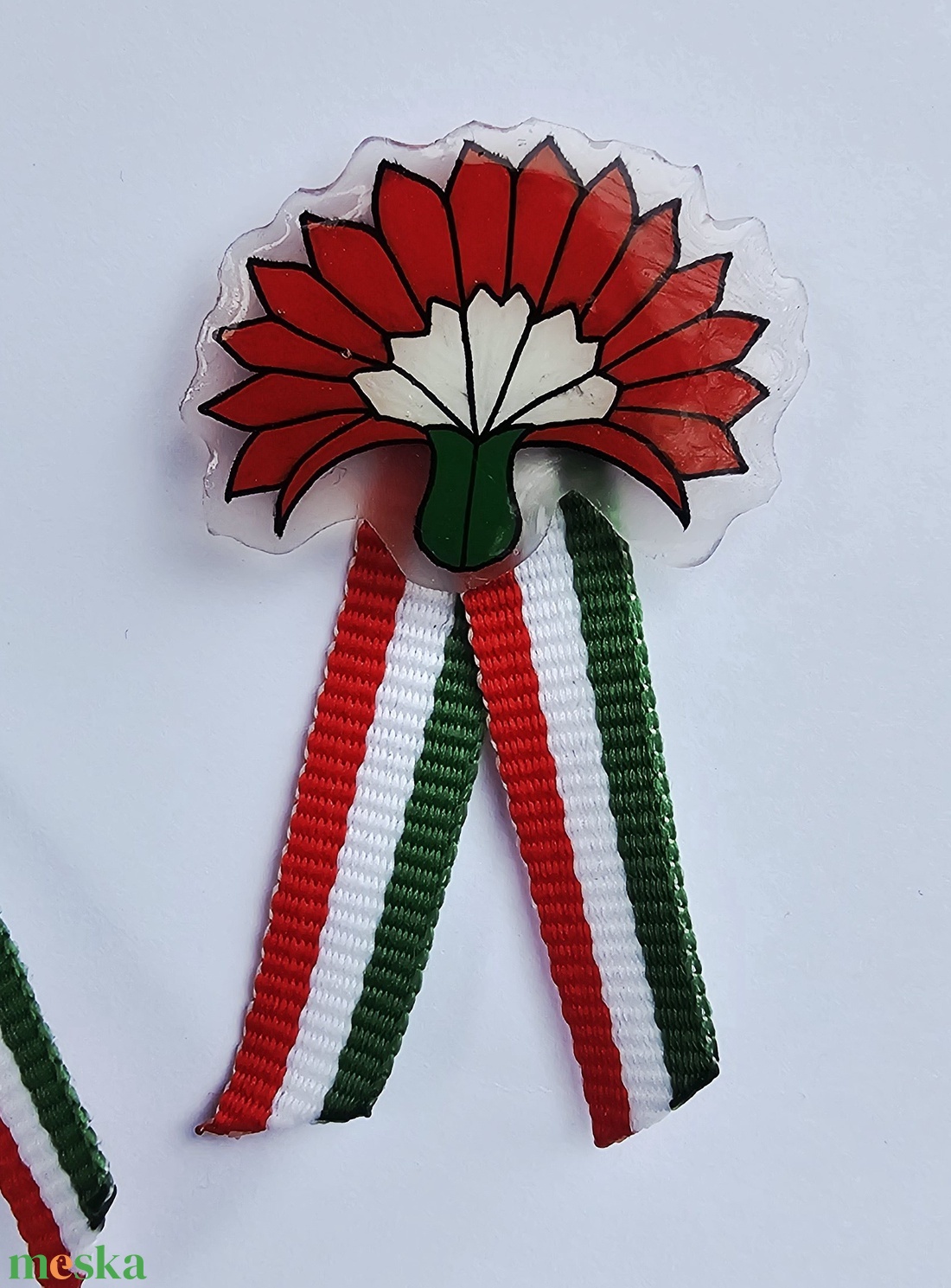 Kalocsai virágos kokárda  - ékszer - kitűző és bross - Meska.hu