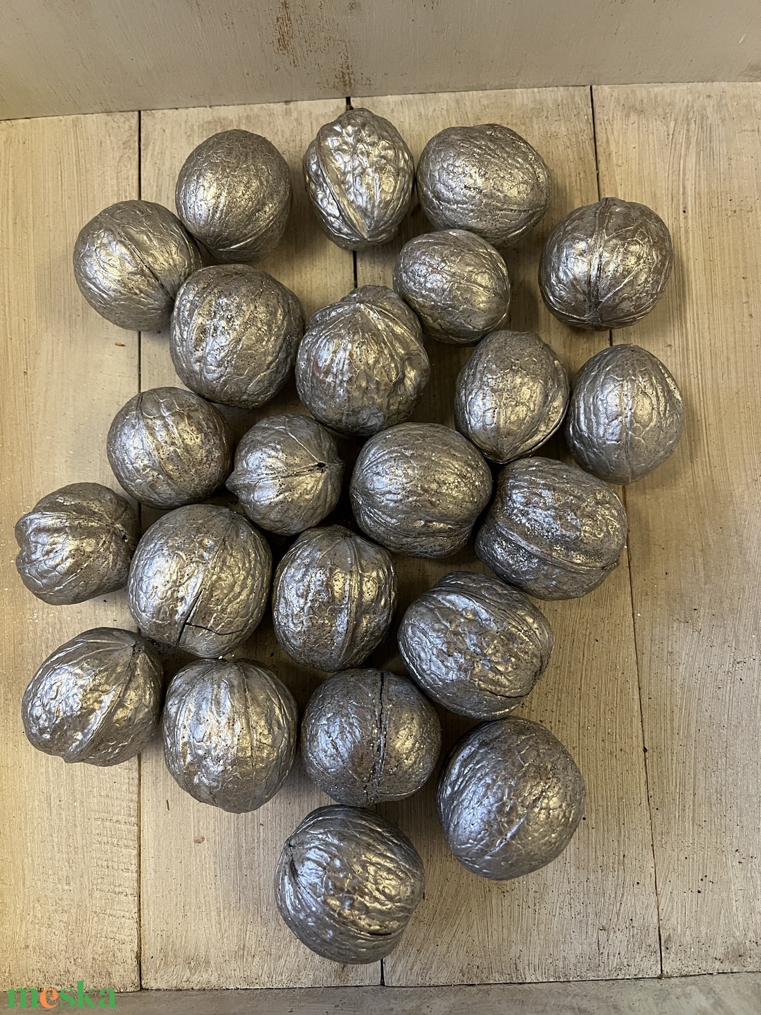 Dió ezüst E/45 - kellékek & szerszámok - dekorációs kellékek - termések, terméscsomagok - Meska.hu