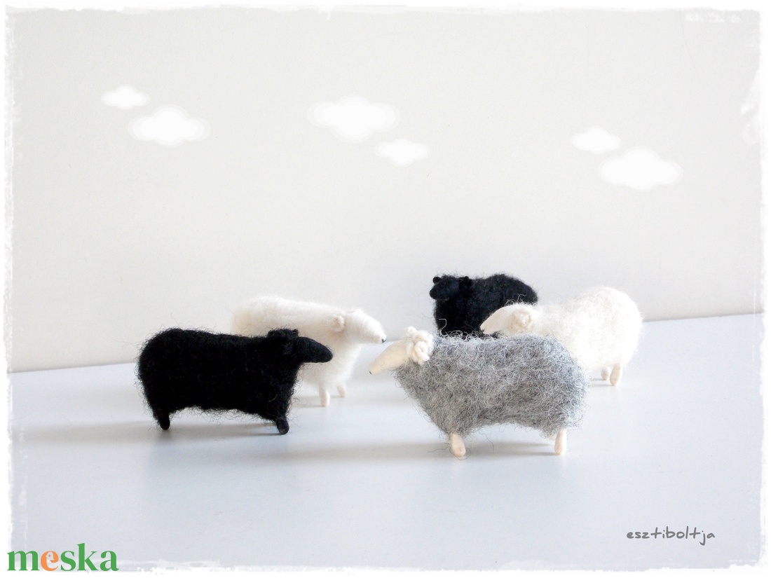 Mini Báránykák - tűnemezelt figura, dísz - otthon & életmód - dekoráció - dísztárgy - Meska.hu Mini Báránykák - tűnemezelt figura, dísz - otthon & életmód - dekoráció - dísztárgy - Meska.hu