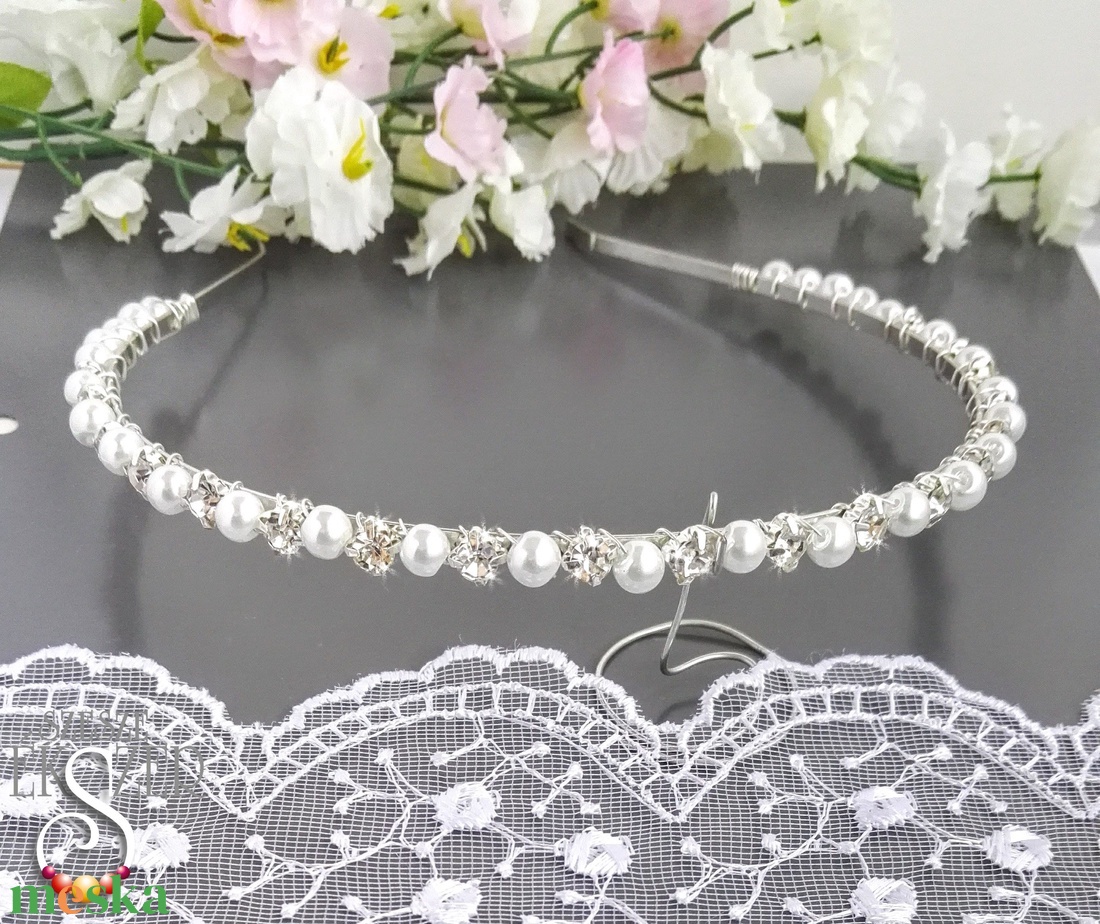 Strasszköves tiara - esküvő - hajdísz - hajpánt - Meska.hu Strasszköves tiara - esküvő - hajdísz - hajpánt - Meska.hu