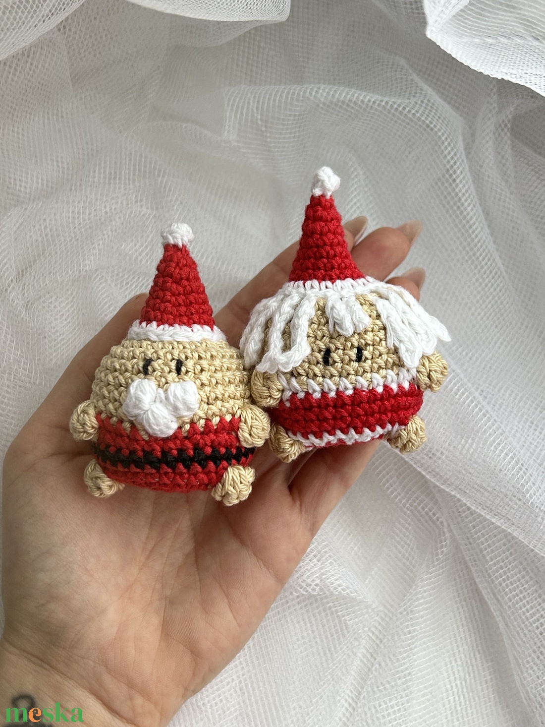 Horgolt chubby mikulás és mikulásné amigurumi figurák - egy pár - karácsony - karácsonyi lakásdekoráció - karácsonyfadíszek - Meska.hu Horgolt chubby mikulás és mikulásné amigurumi figurák - egy pár - karácsony - karácsonyi lakásdekoráció - karácsonyfadíszek - Meska.hu