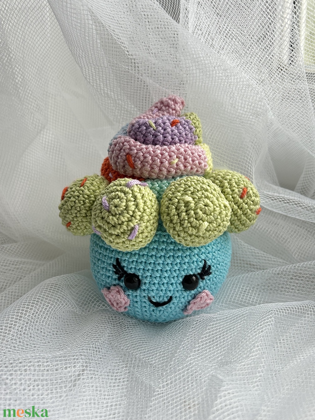 Amigurumi Cupcake Figura � Kézzel Készült, Egyedi és Cuki, pamut fonalból - játék & sport - plüssállat & játékfigura - más figura - Meska.hu