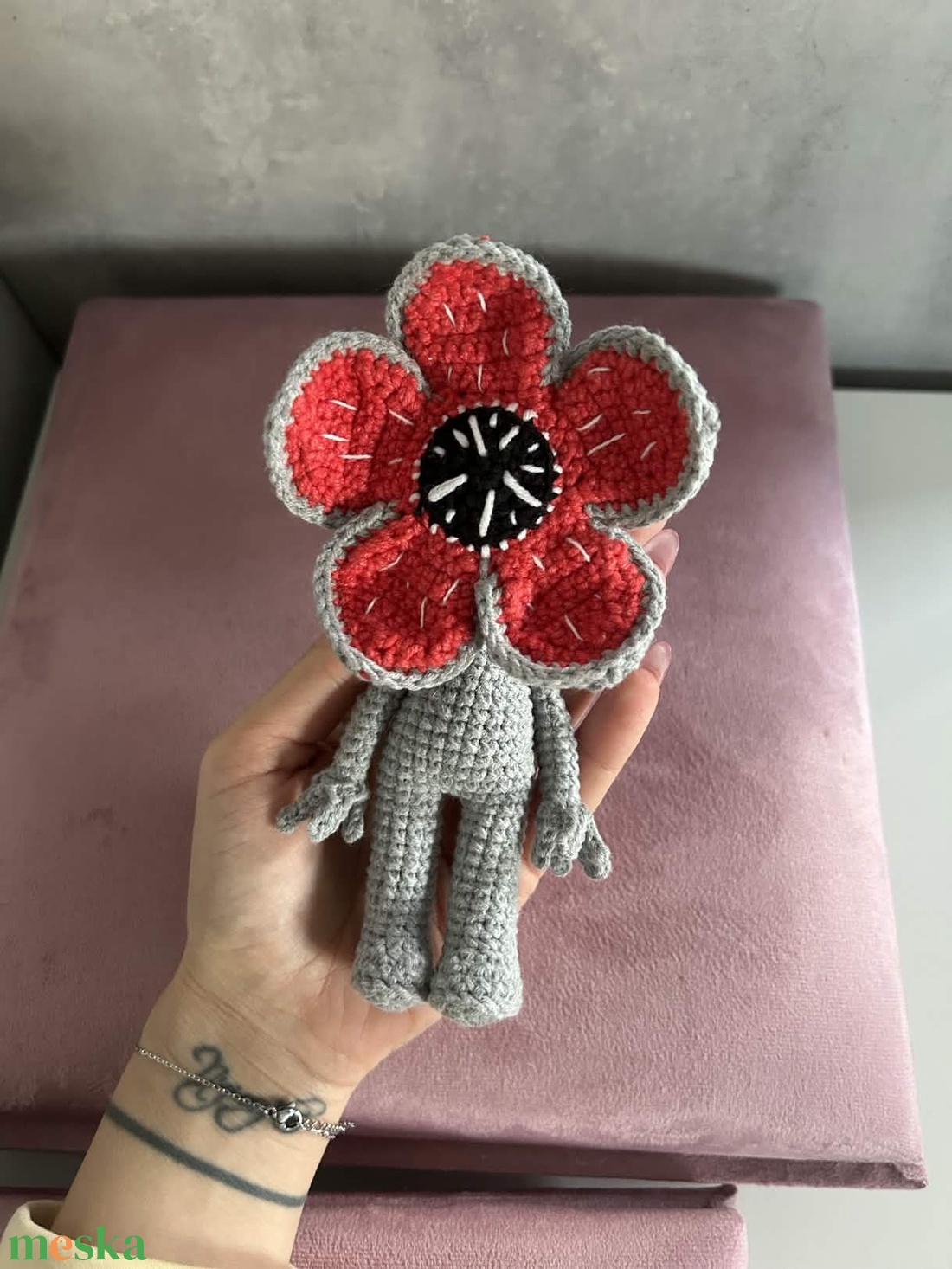Kézműves Horgolt Demogorgon Figura � Stranger Things Inspired, 17 cm, Nyitható Virág, Handmade - játék & sport - plüssállat & játékfigura - más figura - Meska.hu