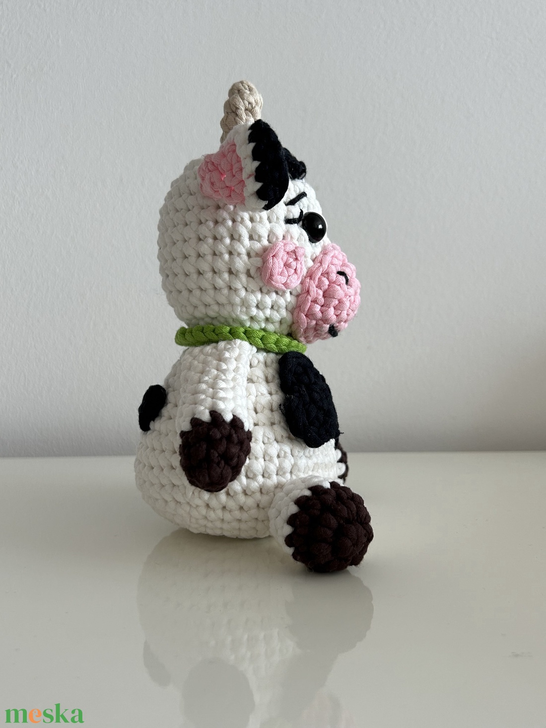 Horgolt Boci Figura - Kézműves Amigurumi Tehénke, Prémium Pamut-Nylon Játék - játék & sport - plüssállat & játékfigura - boci, tehén - Meska.hu