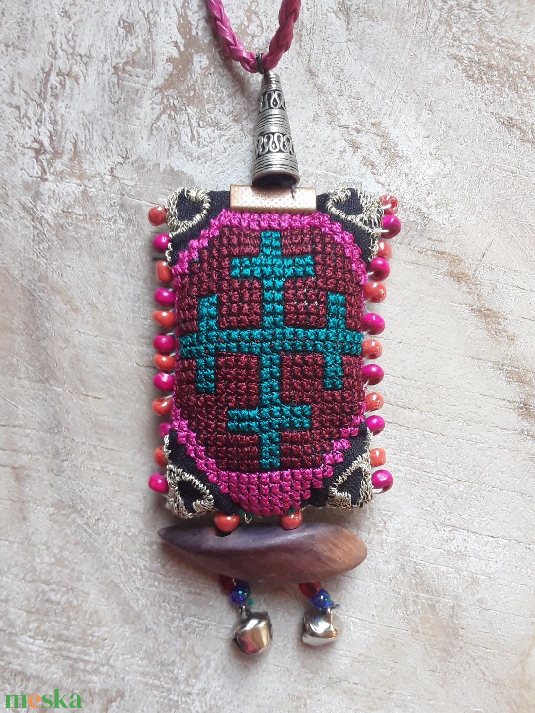 Amulett szegfűszeggel - otthon & lakás - lakástextil - párna & párnahuzat - Meska.hu Amulett szegfűszeggel - otthon & lakás - lakástextil - párna & párnahuzat - Meska.hu