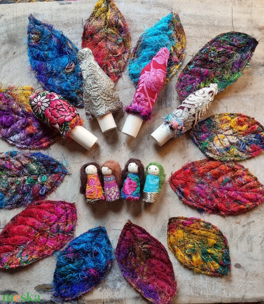 Csak mi  négyen, az erdőben- az ősz szineivel - játék & sport - készségfejlesztő és logikai játék - montessori szivárvány, waldorf játékok - Meska.hu