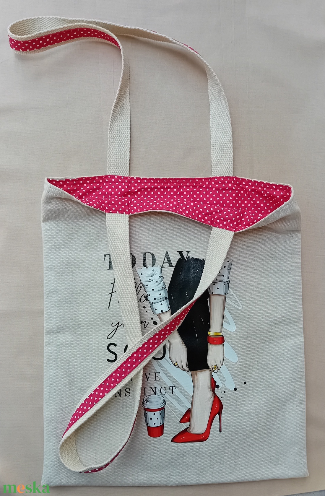 Piroscipős táska inspirációs képpel - táska & tok - bevásárlás & shopper táska - shopper, textiltáska, szatyor - Meska.hu Piroscipős táska inspirációs képpel - táska & tok - bevásárlás & shopper táska - shopper, textiltáska, szatyor - Meska.hu