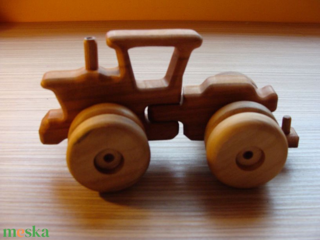 FaVerdák Rába-Steiger ikerkerekes nehéztraktor - játék & sport - húzó & tolójátékok - Meska.hu FaVerdák Rába-Steiger ikerkerekes nehéztraktor - játék & sport - húzó & tolójátékok - Meska.hu