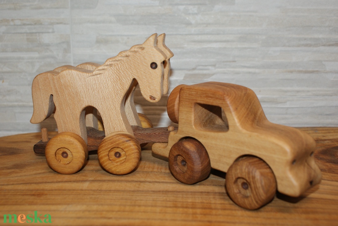 FaVerdák Jeep lószállítóval - játék & sport - húzó & tolójátékok - Meska.hu FaVerdák Jeep lószállítóval - játék & sport - húzó & tolójátékok - Meska.hu