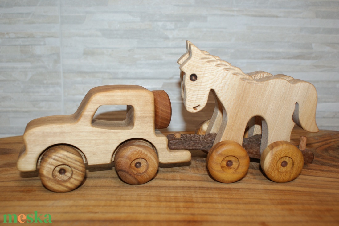 FaVerdák Jeep lószállítóval - játék & sport - húzó & tolójátékok - Meska.hu FaVerdák Jeep lószállítóval - játék & sport - húzó & tolójátékok - Meska.hu