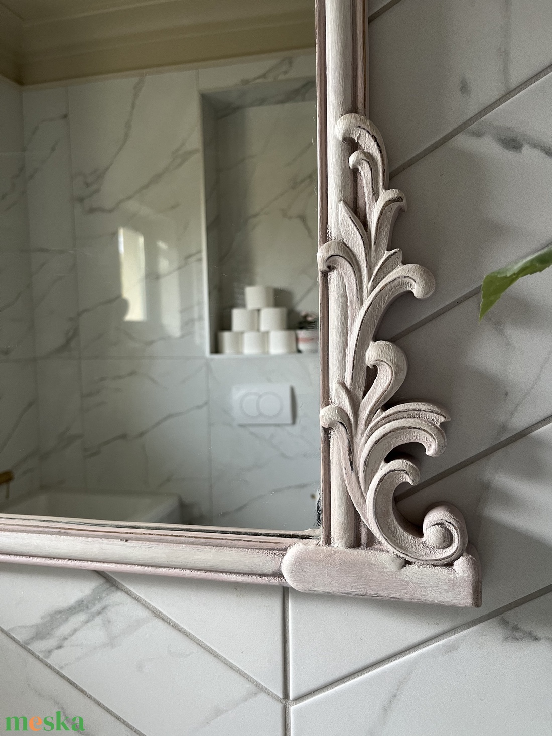 Pasztell rózsaszín és tört fehér vintage tükör - otthon & életmód - dekoráció - tükör - Meska.hu